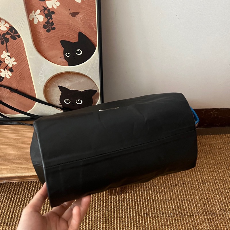 ✨Prada 黑色羊皮垃圾袋 超有個性 超級酷😎-8