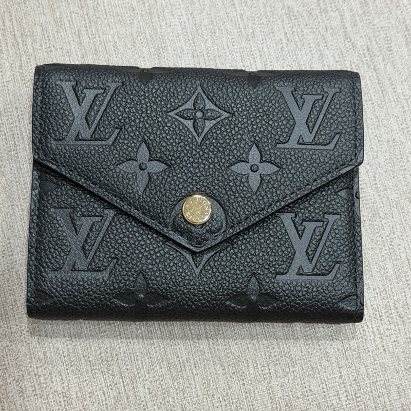 LOUIS VUITTON Victorine 錢包-0