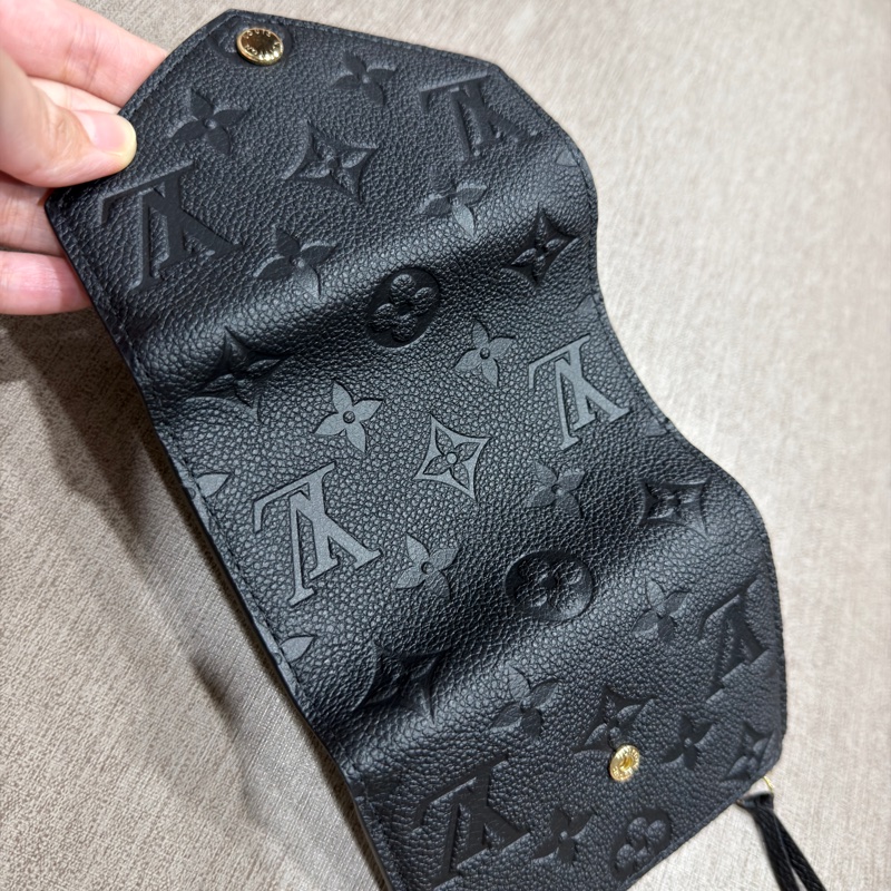 LOUIS VUITTON Victorine 錢包-5