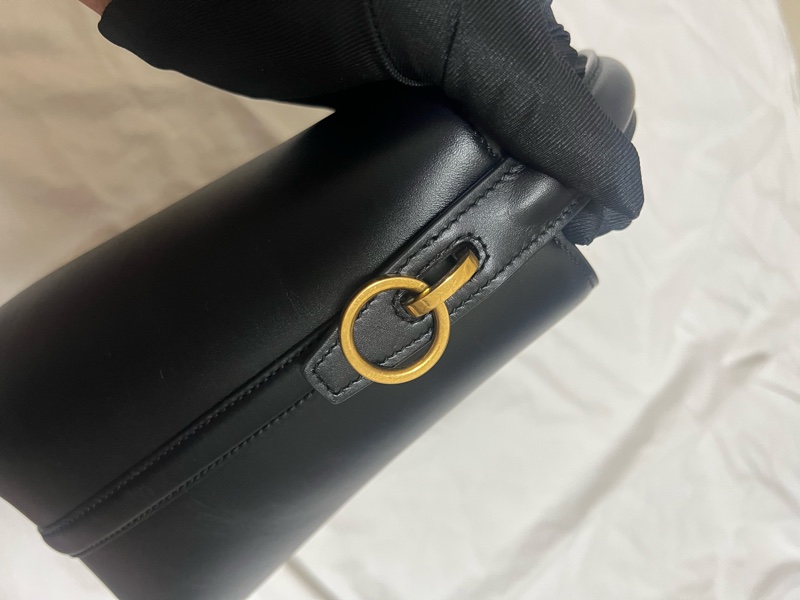 YSL LE37 小號水桶包 有揹帶 全網最低-9