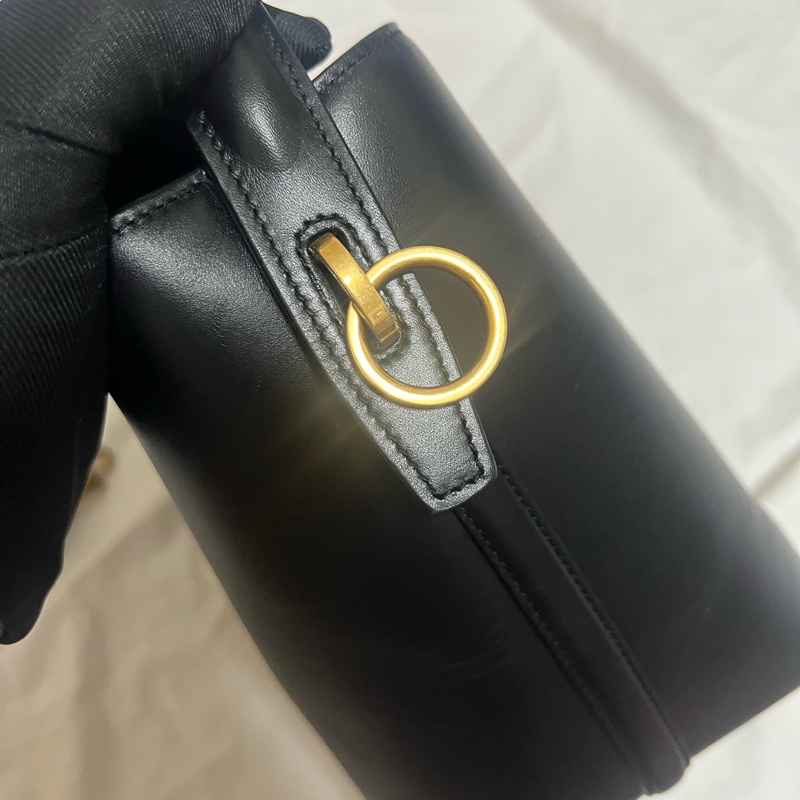 YSL LE37 小號水桶包 有揹帶 全網最低-10