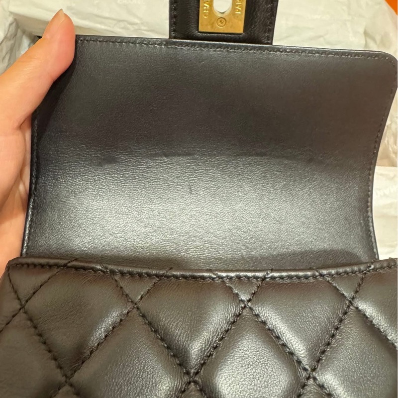 CHANEL 22B 琺瑯鏈條羊皮方胖子 ⛓️-5