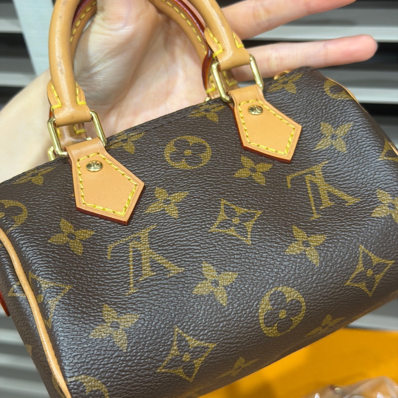 全配2023晶片新款❤️ lv #speedy #nano #老花 #枕頭包-10