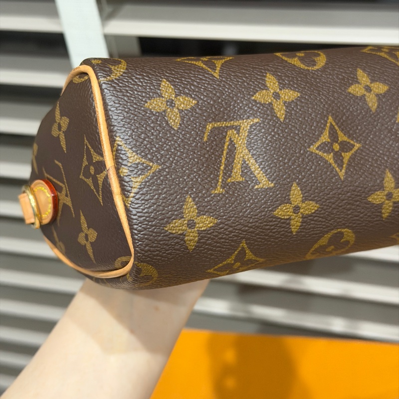 全配2023晶片新款❤️ lv #speedy #nano #老花 #枕頭包-11