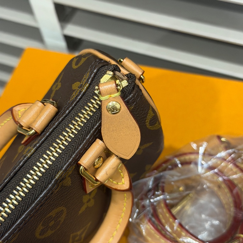 全配2023晶片新款❤️ lv #speedy #nano #老花 #枕頭包-13