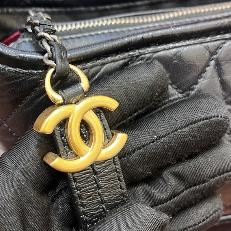 Chanel香奈兒黑金流浪小號 25開有卡 底長20 55xx25-5