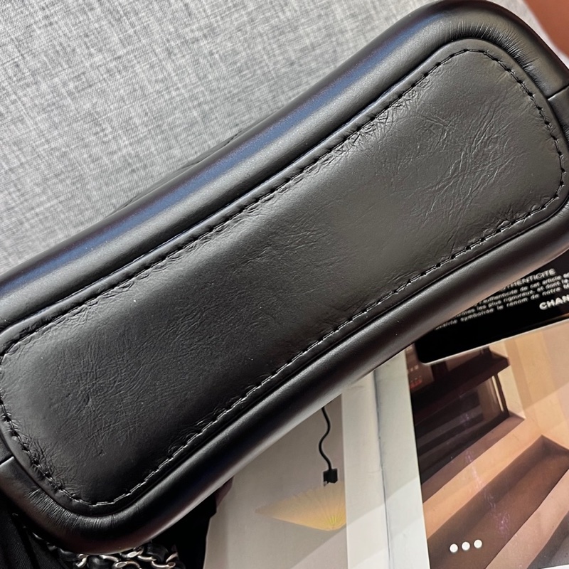 Chanel香奈兒黑金流浪小號 25開有卡 底長20 55xx25-7