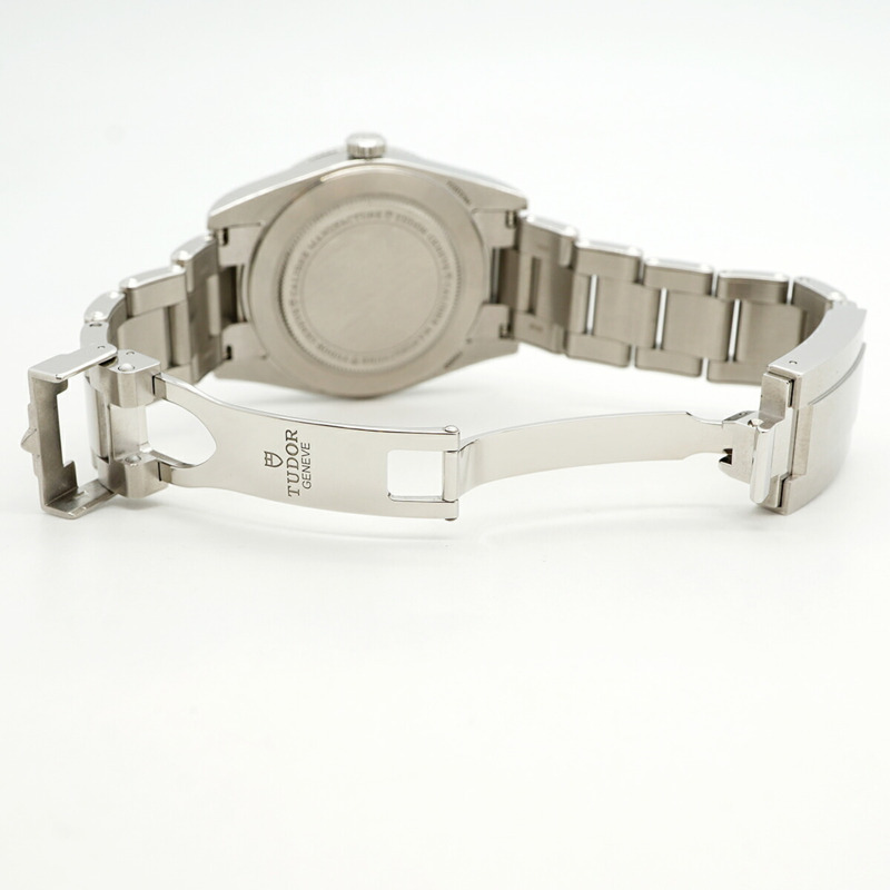 帝舵碧灣54 79000N錶盤男士腕錶-3