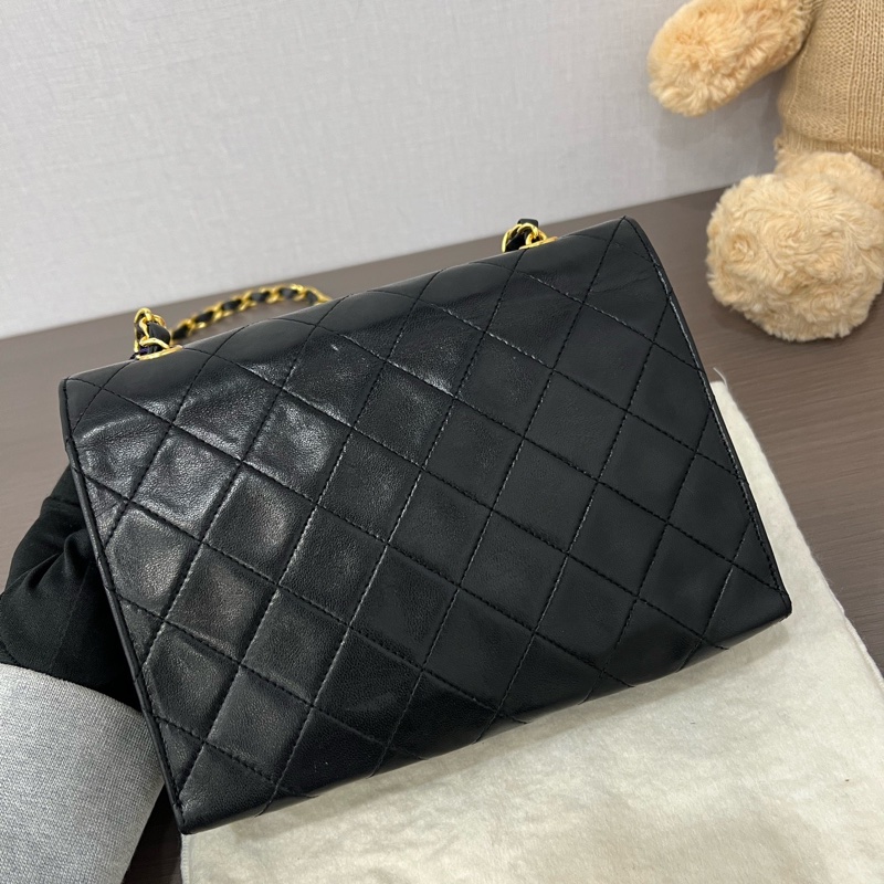 Chanel/香奈兒 中古大logo黑金信封方胖子 0開有卡 21*15-2