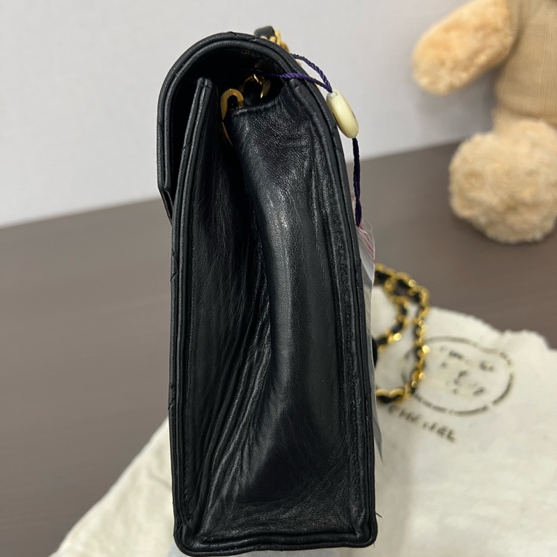 Chanel/香奈兒 中古大logo黑金信封方胖子 0開有卡 21*15-9
