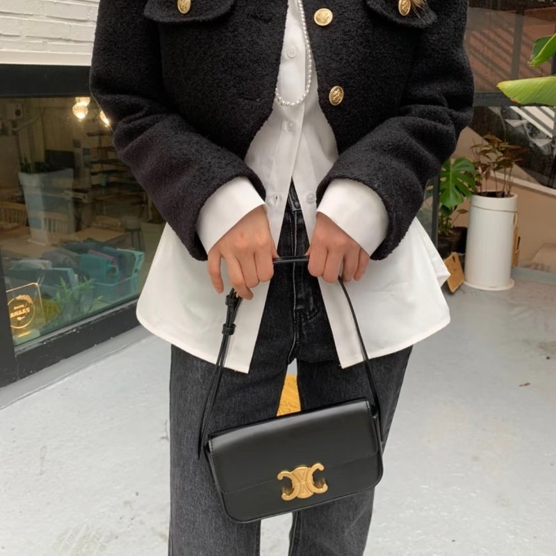 Celine Triomphe 黑金亮面小牛皮腋下包 99新 20.5*11 配件塵袋-1