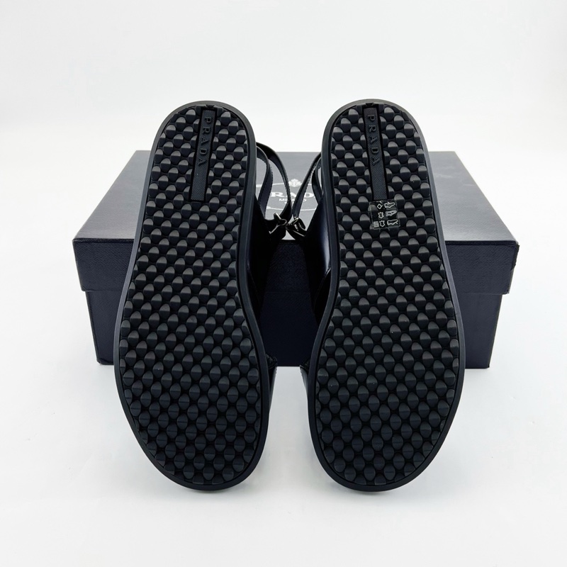 閒置未使用Prada普拉達/黑色圓頭交叉帶平底涼鞋 尺碼:43碼附件:盒-4