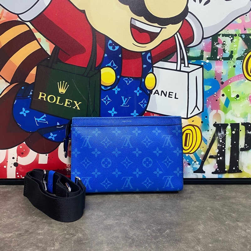 Louis Vuitton • Gaston 經典藍色老花斜背包-1