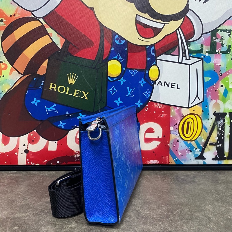 Louis Vuitton • Gaston 經典藍色老花斜背包-3