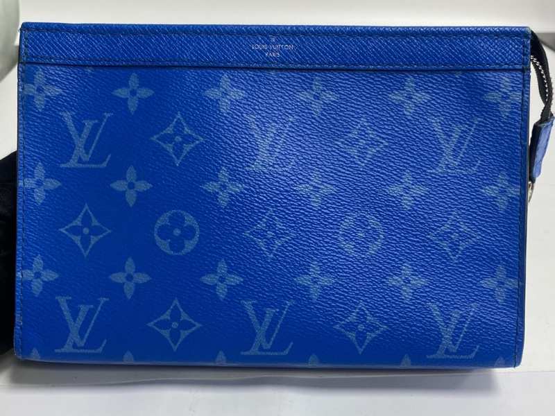 Louis Vuitton • Gaston 經典藍色老花斜背包-5