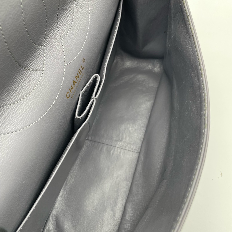 Chanel • 2.55 經典水泥灰油臘牛皮金釦 Maxi-6