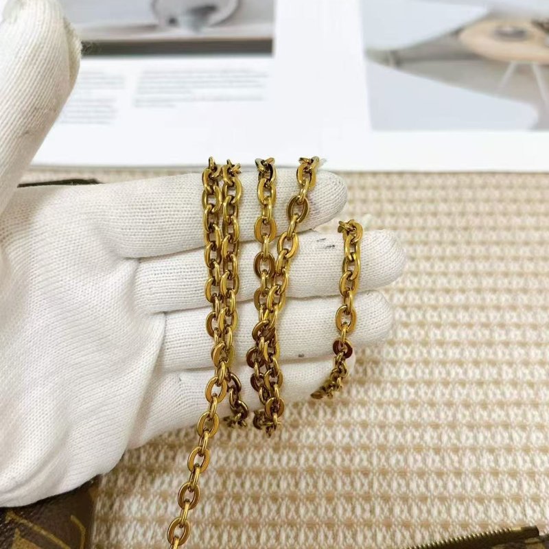 LV經典老花三合一斜背鍊條包21*12*3 98新配件塵袋-5