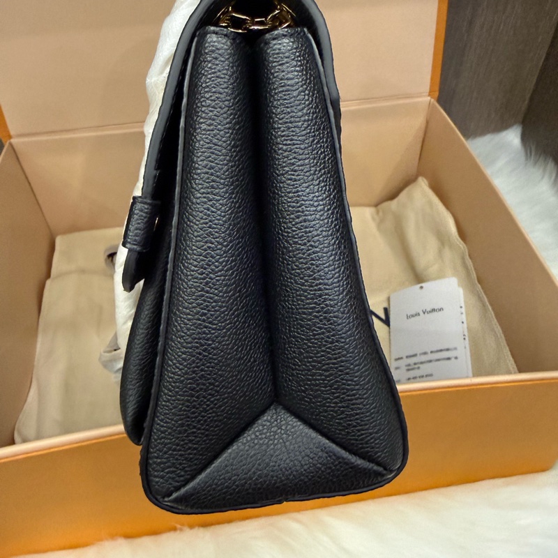 閒置未使用 LV 路易威登 vavin純皮款黑金 中號 全芯片款 尺寸:25x18x10cm-1