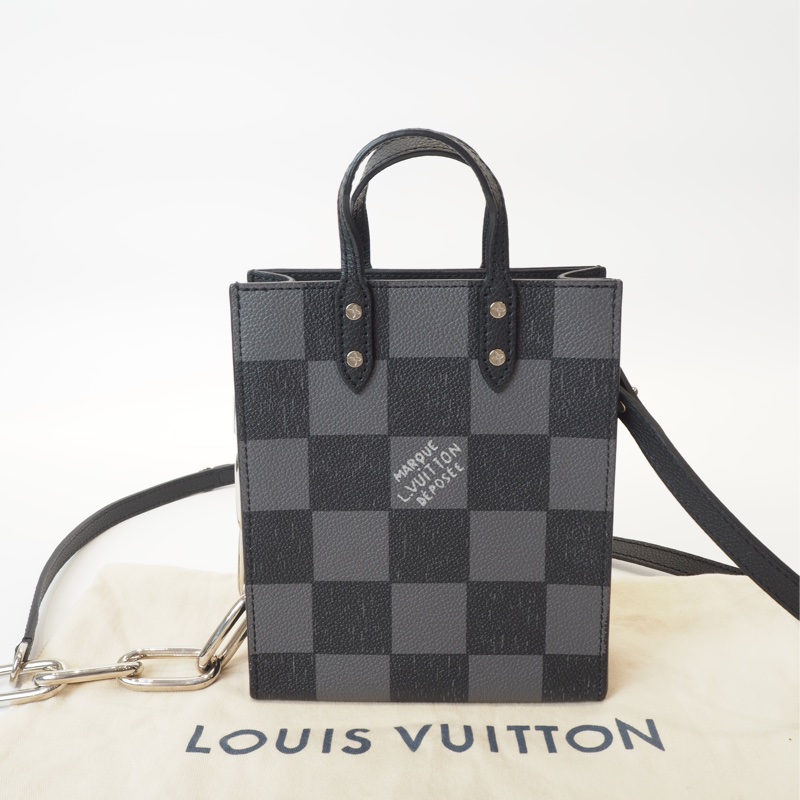 LV日落系列棋盤格琴譜斜背包-5