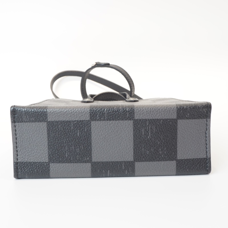 LV日落系列棋盤格琴譜斜背包-10