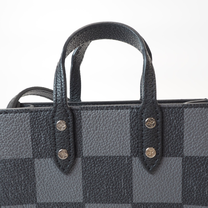 LV日落系列棋盤格琴譜斜背包-16