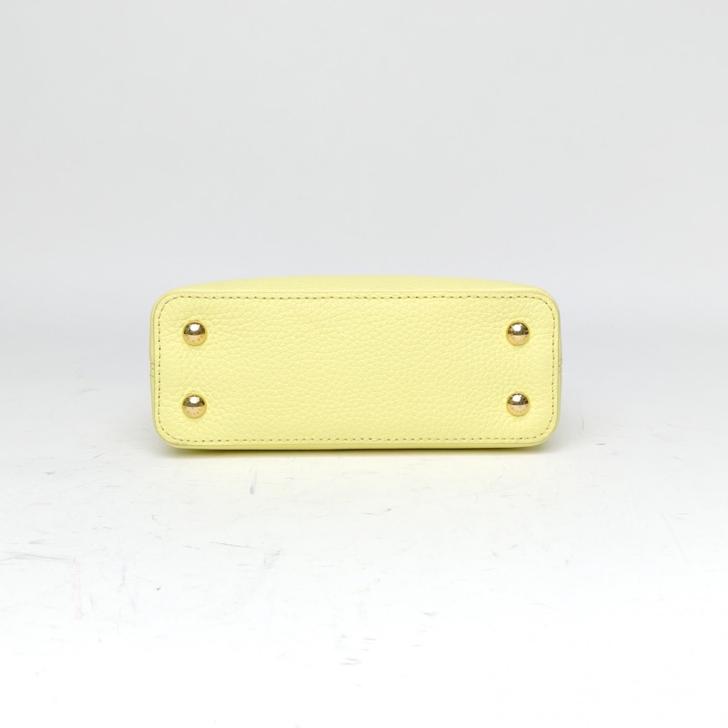 LOUIS VUITTON CapucinesMini21黃色牛皮金扣晶片-3