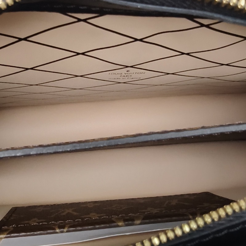 LOUIS VUITTON TrunkClutch軟盒子包拼色PVC晶片-5