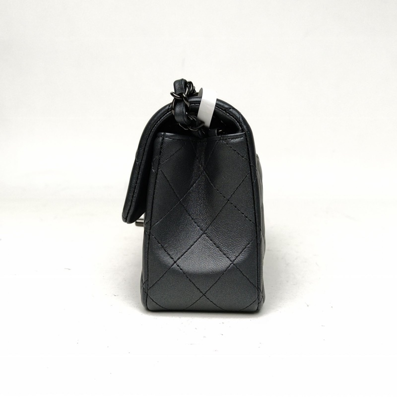 CHANEL CF口蓋包大Mini20cm黑色羊皮晶片開黑扣-1