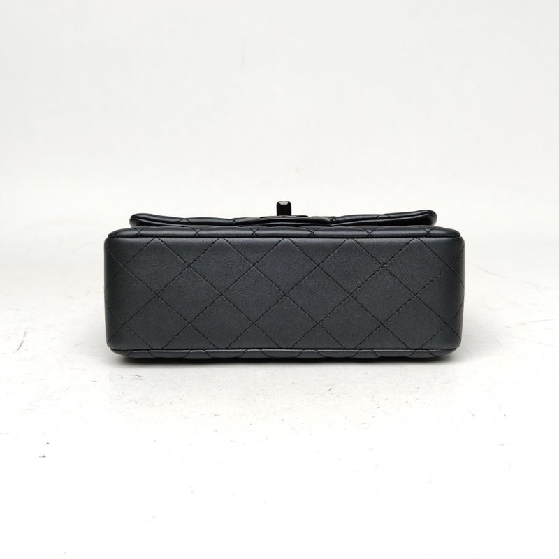 CHANEL CF口蓋包大Mini20cm黑色羊皮晶片開黑扣-3