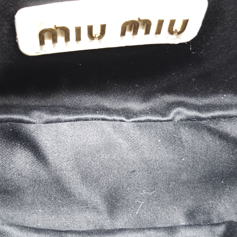 MIUMIU Matelasse褶皺腋下包HOBO白色羊皮-4