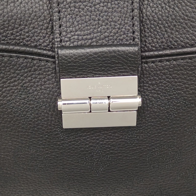 LOUIS VUITTON 黑色牛皮2015銀扣Sethowirth手提包-4