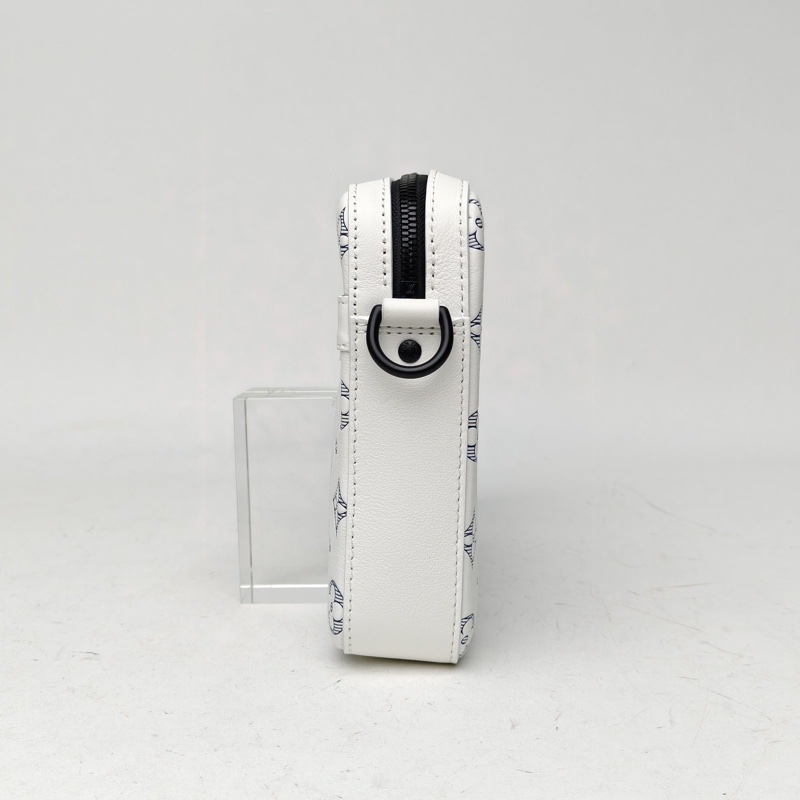 LOUIS VUITTON Trio郵差包三合一白色牛皮老花晶片-1