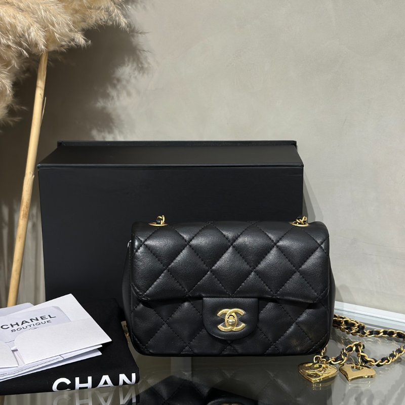 CHANEL 經典口蓋包Mini CF20 - 愛心鍊條黑金-10