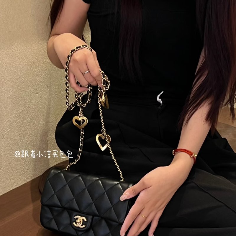 CHANEL 經典口蓋包Mini CF20 - 愛心鍊條黑金-12
