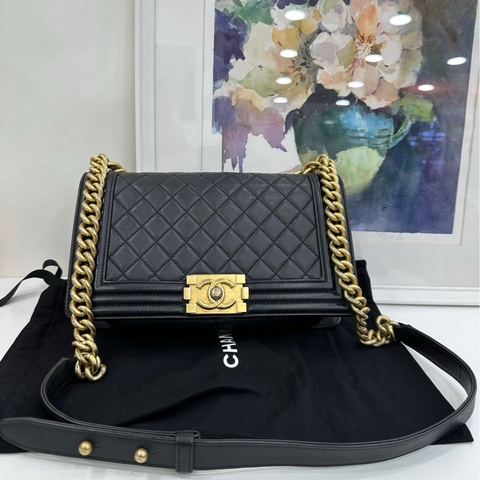 Chanel香奈兒Leboy中號黑色光面牛皮 25開