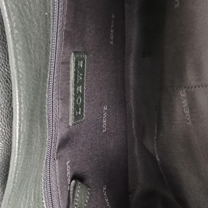 LOEWE 墨綠色牛皮銀扣中古鉚釘大logo單肩包-4