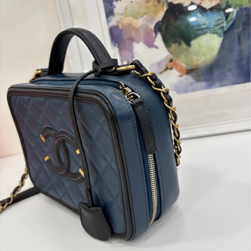 Chanel香奈兒黑金相機包 中型 荔枝牛皮 經典菱格紋 28開 有卡有購證-3