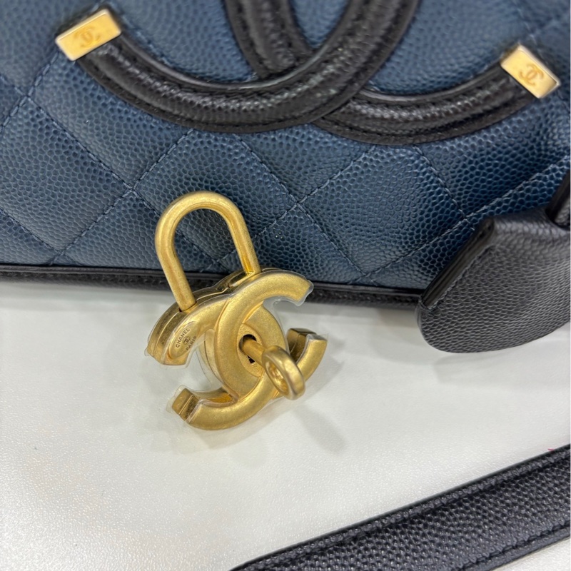 Chanel香奈兒黑金相機包 中型 荔枝牛皮 經典菱格紋 28開 有卡有購證-7