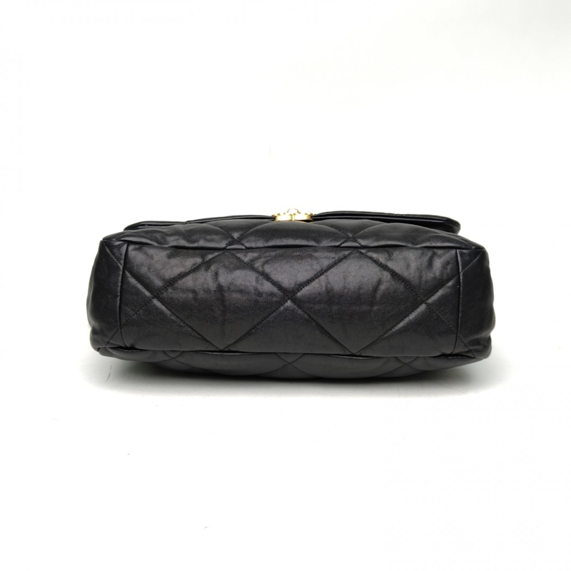 CHANEL 19BAG口蓋包Maxi黑色羊皮29開金銀扣-3
