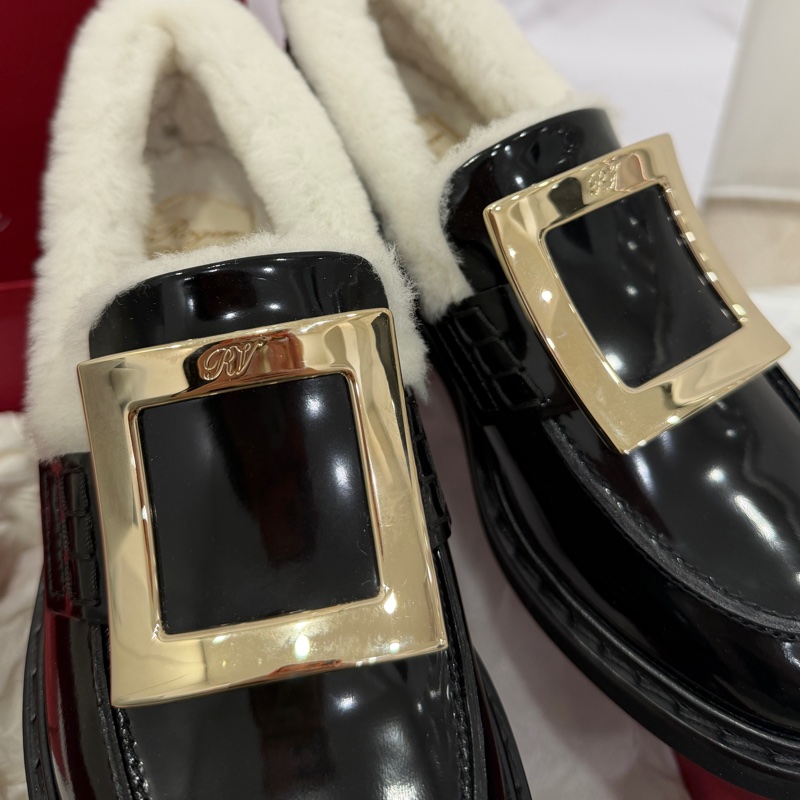 全新 Roger Vivier Viv' Rangers 黑色 金屬釦 漆皮 樂福鞋 36-2