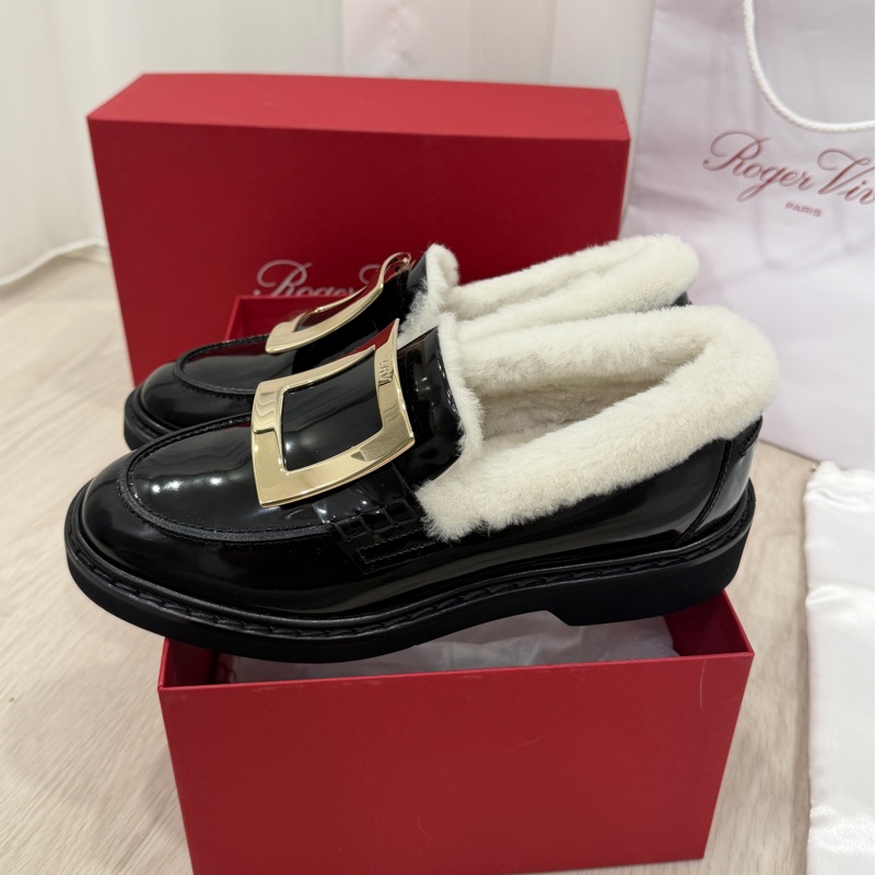 全新 Roger Vivier Viv' Rangers 黑色 金屬釦 漆皮 樂福鞋 36-6