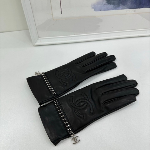 Chanel 黑色羊皮手套