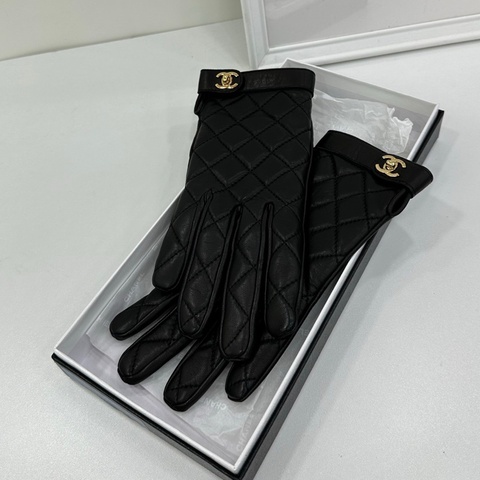 CHANEL香奈儿黑银菱格羊皮手套