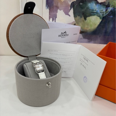 Hermes 愛馬仕 全新cape cod系列腕錶 全新有購證 原價 hkd $43100