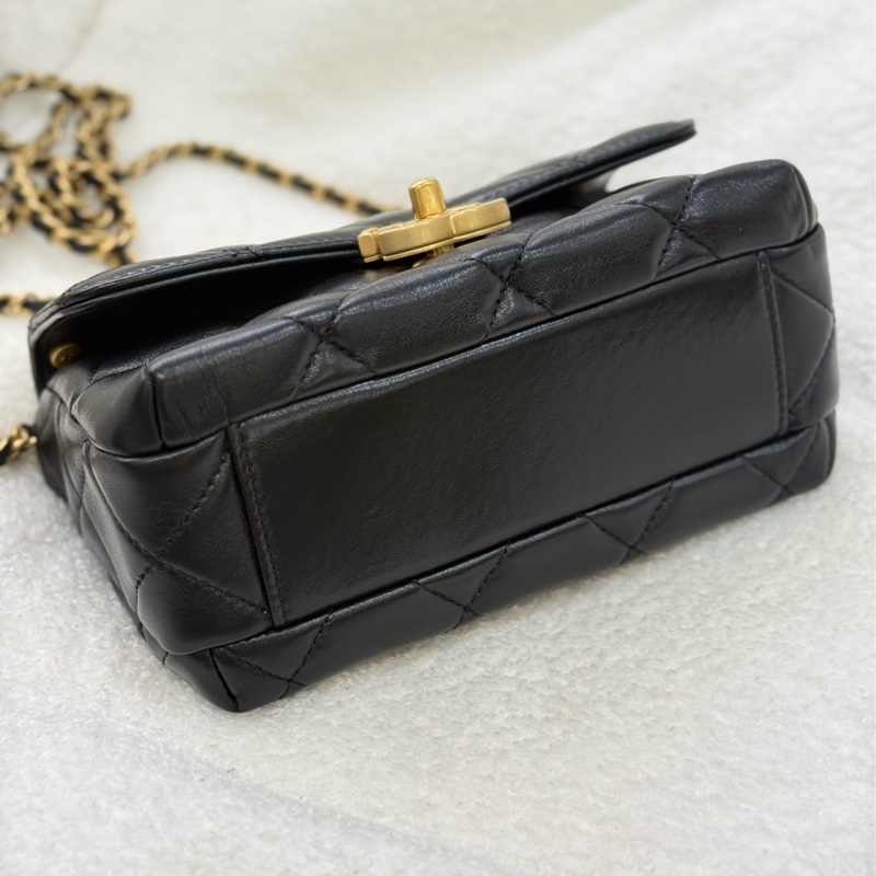 （日本購證🇯🇵全配）Chanel 24A 珍珠水鑽鏈條黑金方胖子 ✨最新晶片款-4