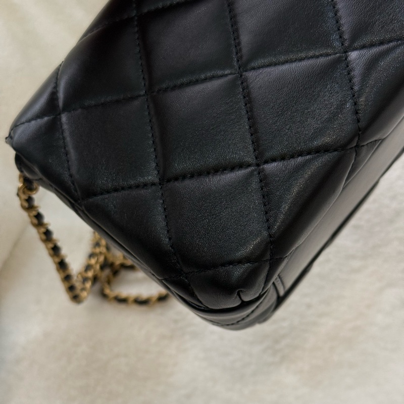 （日本購證🇯🇵全配）Chanel 24A 珍珠水鑽鏈條黑金方胖子 ✨最新晶片款-8