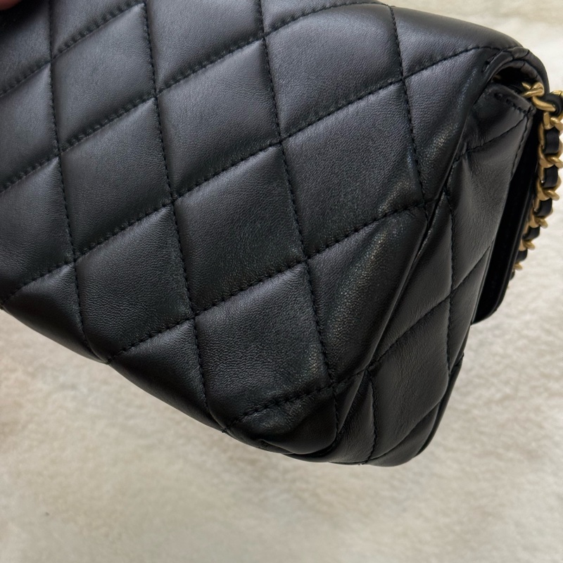 （日本購證🇯🇵全配）Chanel 24A 珍珠水鑽鏈條黑金方胖子 ✨最新晶片款-9