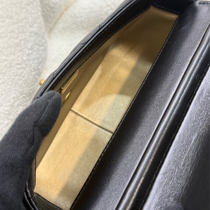 （日本購證🇯🇵全配）Chanel 24A 珍珠水鑽鏈條黑金方胖子 ✨最新晶片款-15