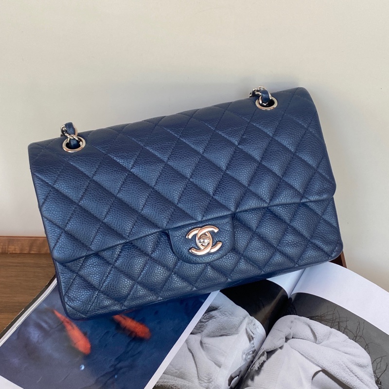 Chanel • Cf 25 經典荔枝牛皮深海藍銀釦口蓋包-0