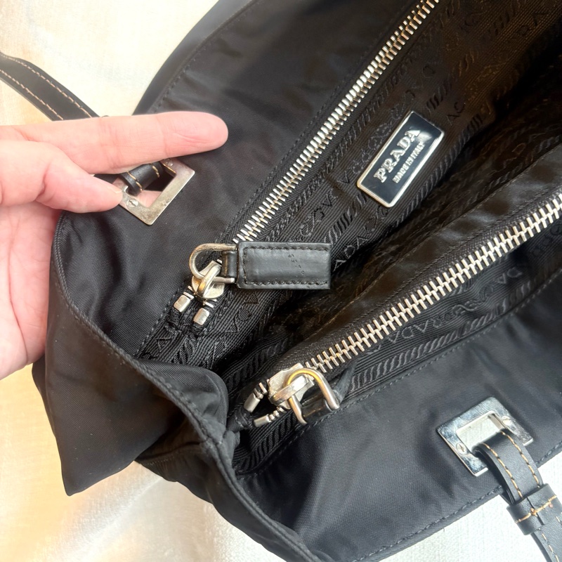 Prada 尼龍托特包-18